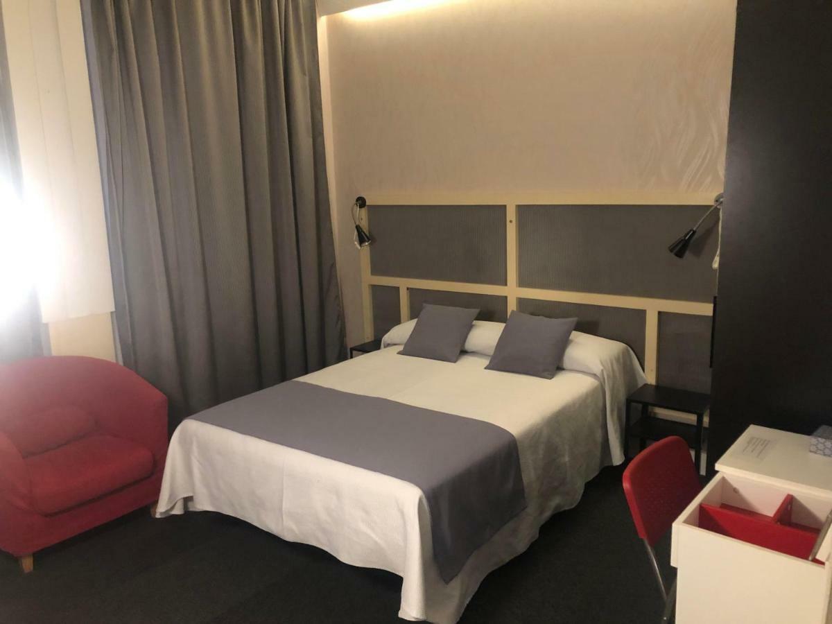 Hotel Palermo Барселона Екстериор снимка