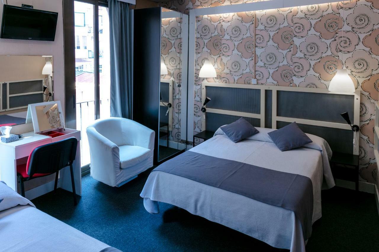 Hotel Palermo Барселона Екстериор снимка